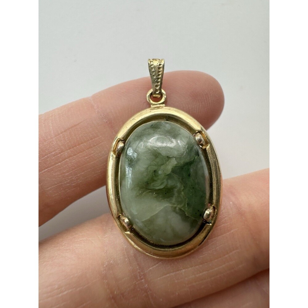 Vintage Gold Plated Oval Green Jade Pendant